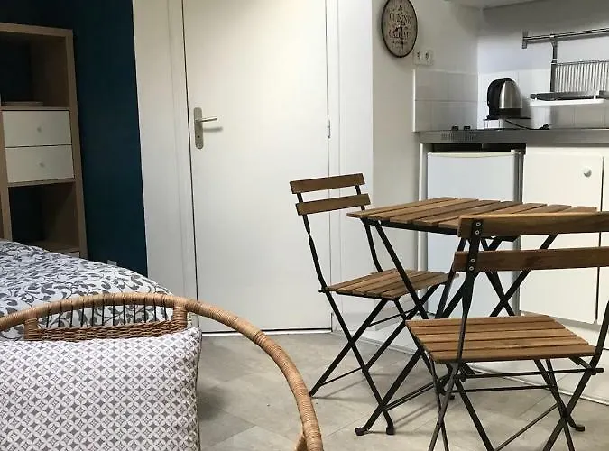 - Proche Orly Et Paris * Palaiseau