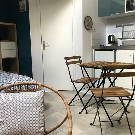 - Proche Orly Et Paris * Palaiseau